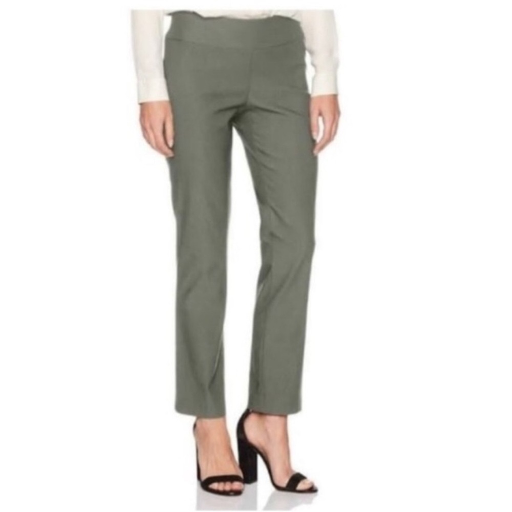 Nic+Zoe wonderstretch pants in olive green